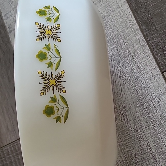 Anchor Hocking Fire King Milk Glass Meadow Green 1.5  QT Baking Dish Casserole - Picture 3 of 6